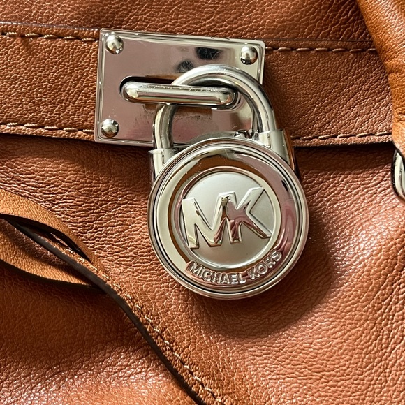 Michael Kors Hamilton Tan Cognac Tote Bag - Picture 2 of 8